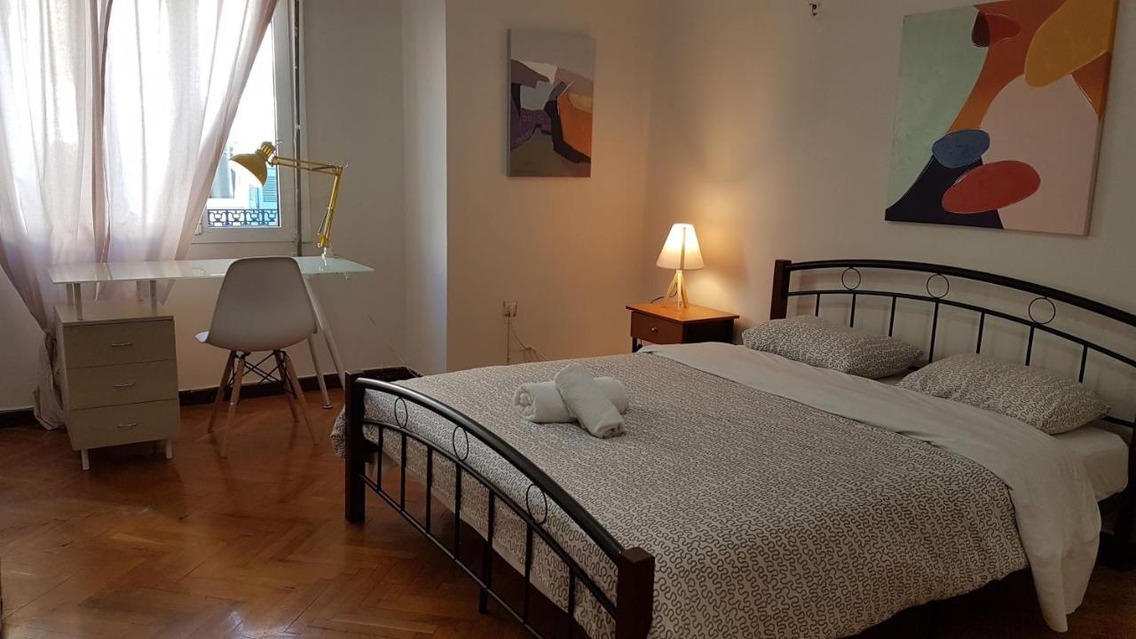 Teal Apartment - Athens Center, 4 Bd, 2 Bath Exterior photo