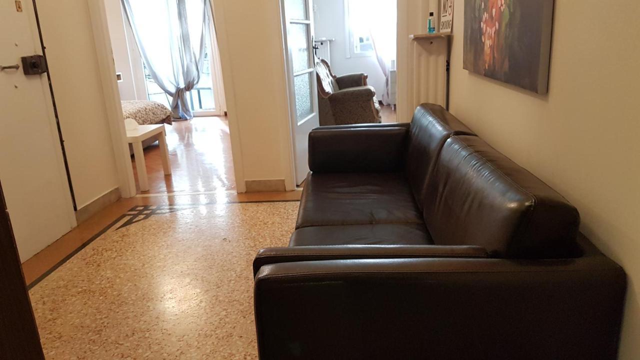 Teal Apartment - Athens Center, 4 Bd, 2 Bath Exterior photo